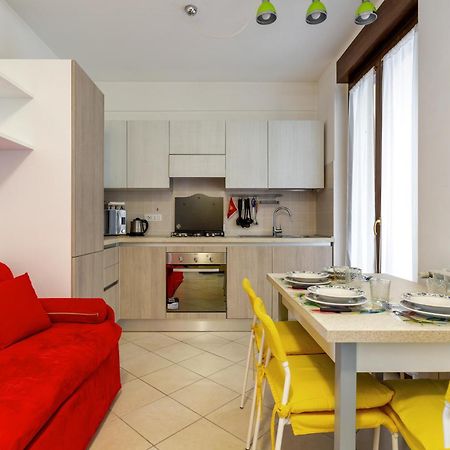 Apartamento Corsica Huge Terrace Flats Milán Exterior foto