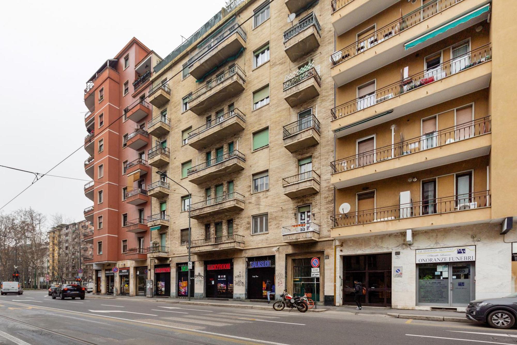 Apartamento Corsica Huge Terrace Flats Milán Exterior foto