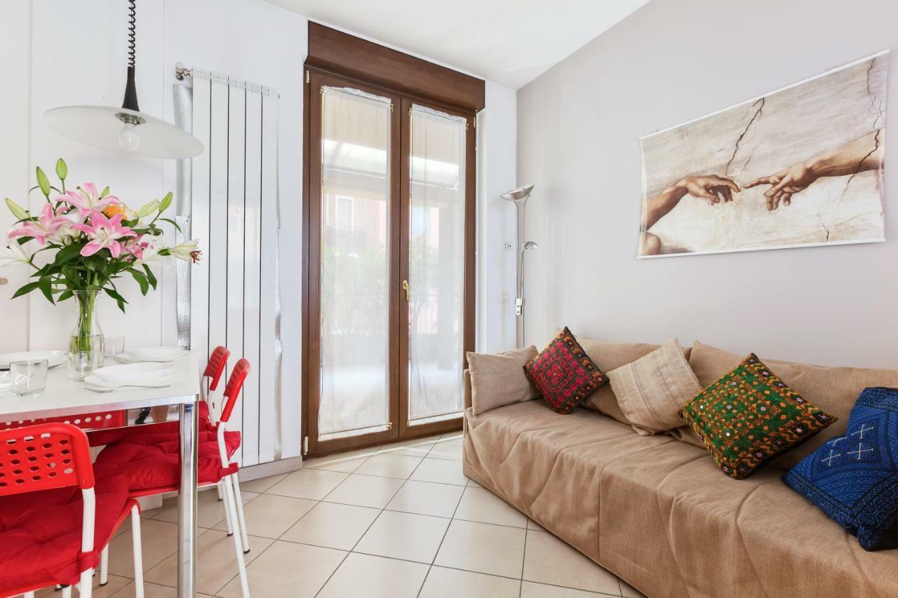 Apartamento Corsica Huge Terrace Flats Milán Exterior foto